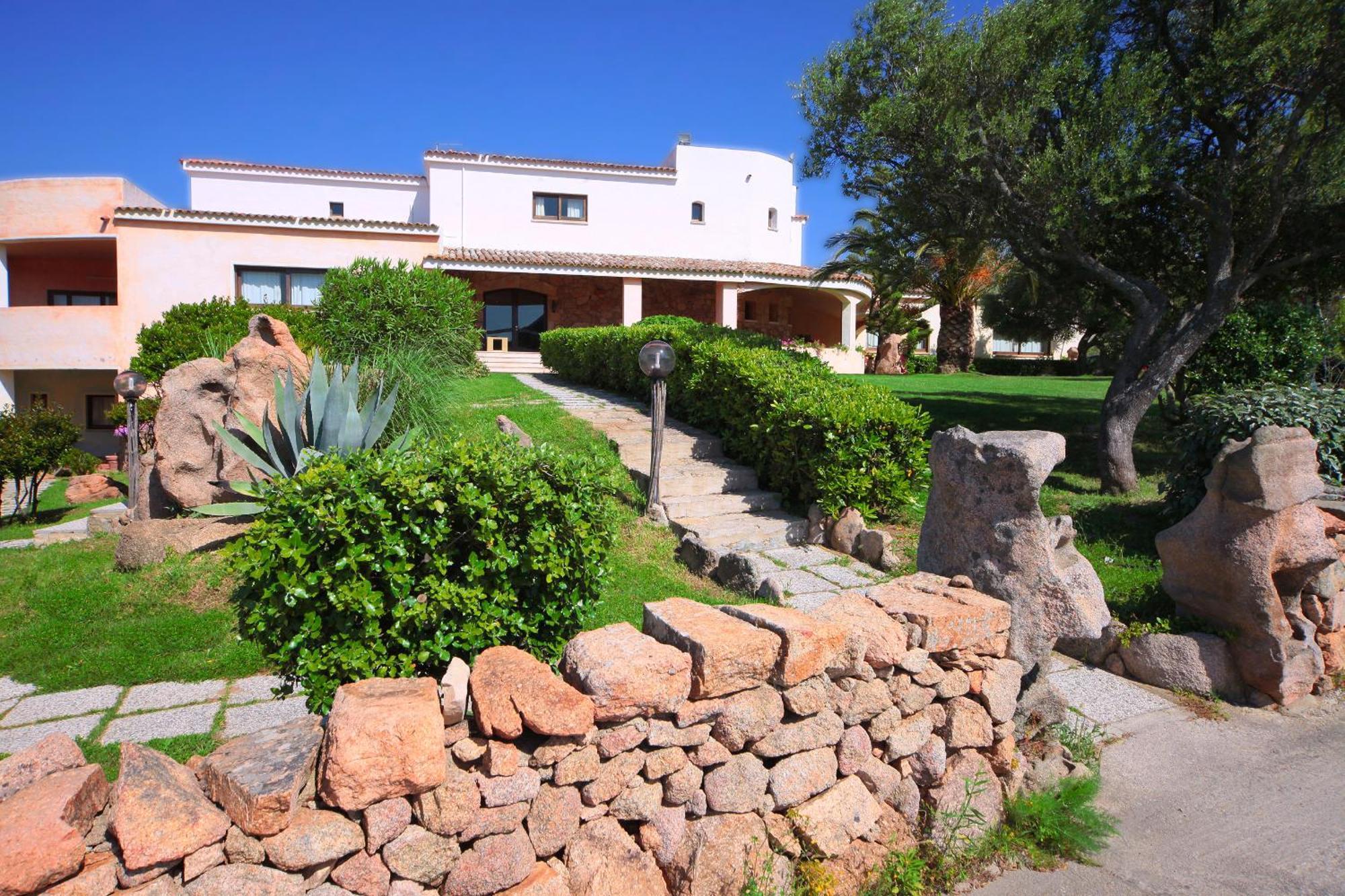 Hotel Micalosu Cannigione Bagian luar foto