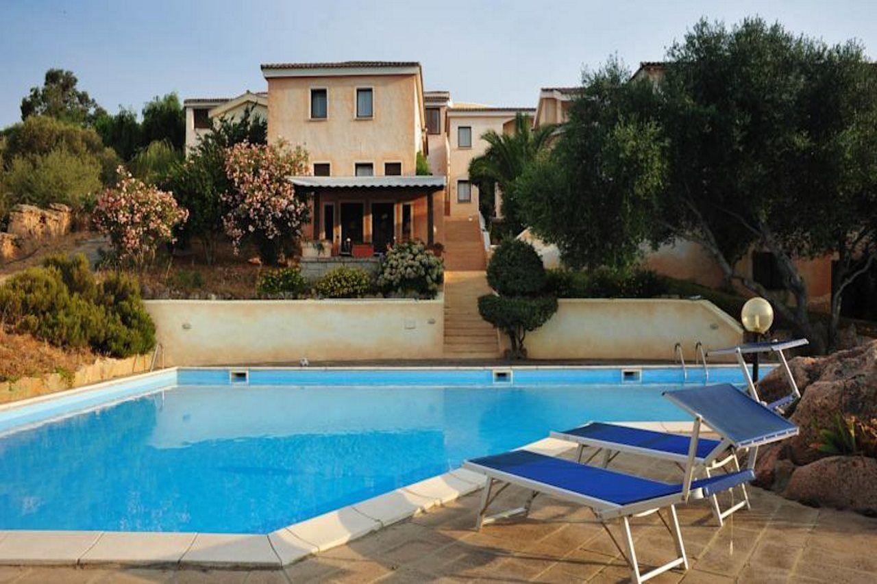 Hotel Micalosu Cannigione Bagian luar foto