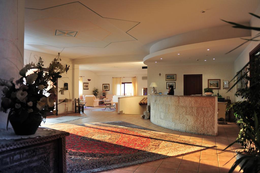 Hotel Micalosu Cannigione Bagian luar foto